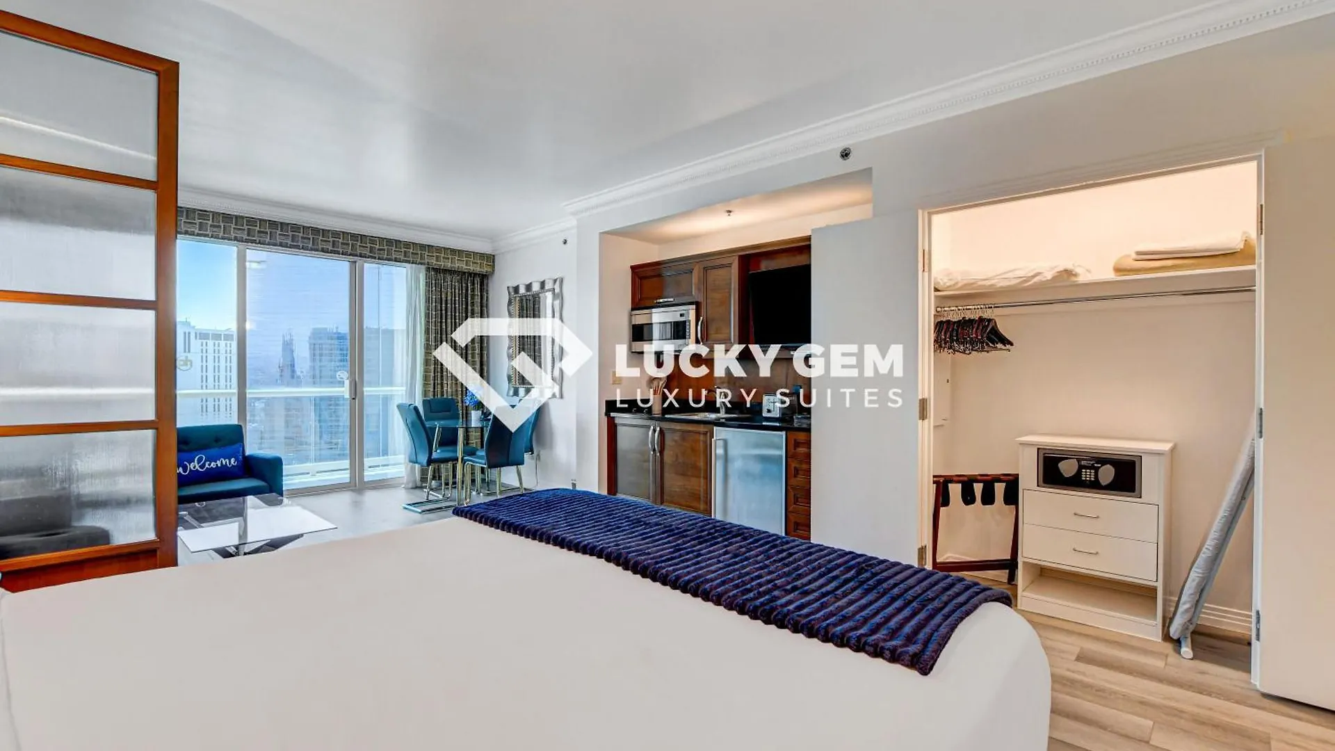 Hotel Lucky Gem Penthouse & Luxury Suites At Signature Resort, Balcony Strip View 2605 Las Vegas