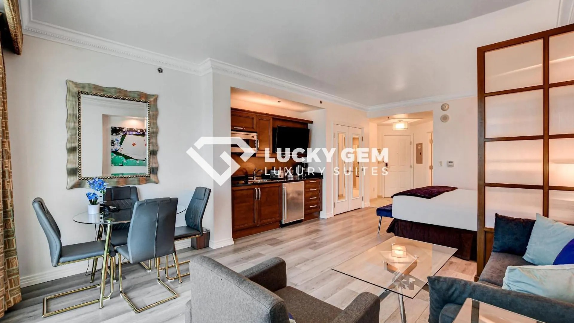 Hotel Lucky Gem Penthouse & Luxury Suites At Signature Resort, Balcony Strip View 2605 Las Vegas